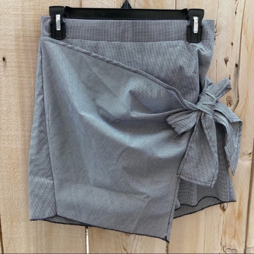 Free People Skort NWT *offers welcome*